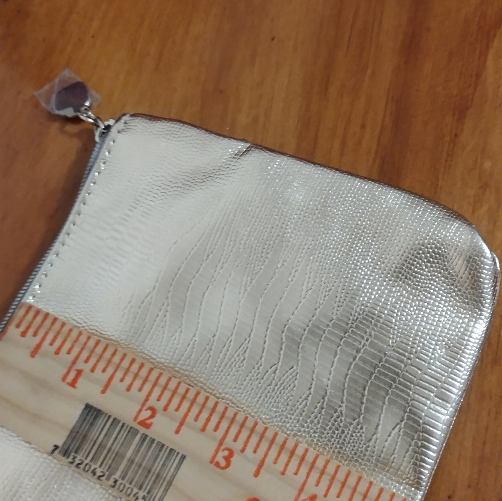 Cosmetics Bag Bundle - Picture 13 of 14